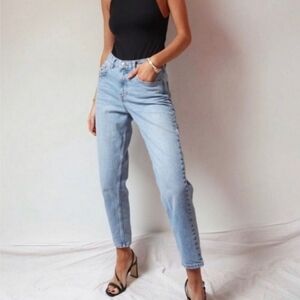 Zara Traf High Waist Mom Fit Jeans Ankle Length medium wash blue size 6